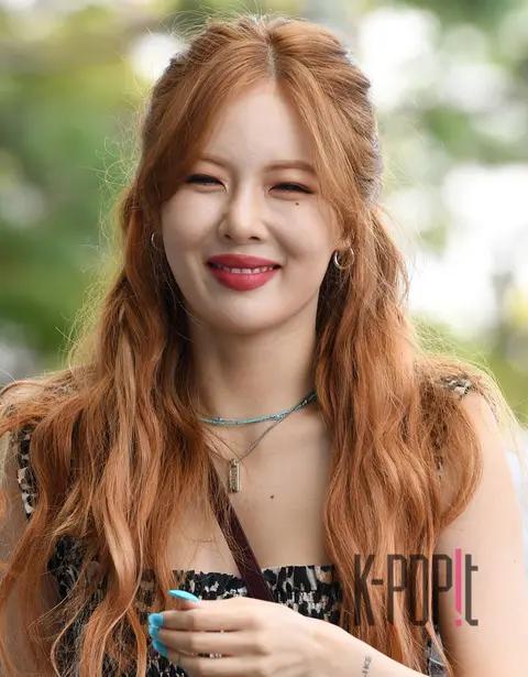 HyunA — Radio Star Arrival