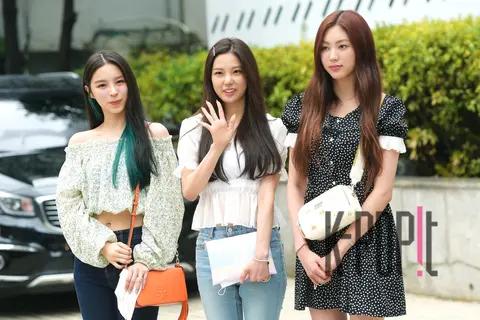 CLC — Cube Entertainment Arrival