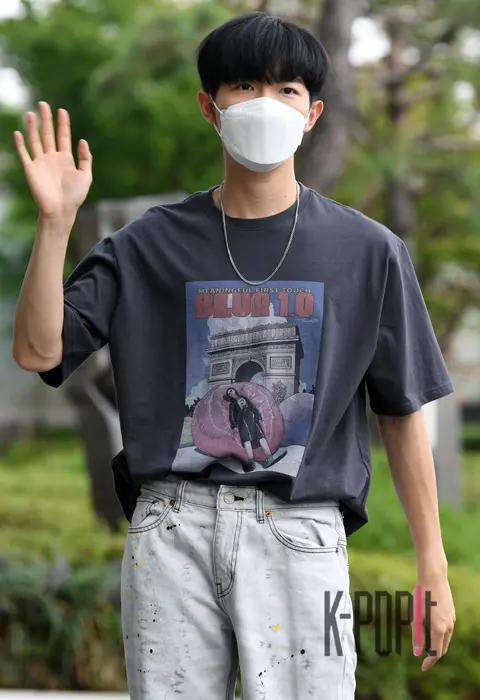 Kim Jaehwan — Radio Arrival