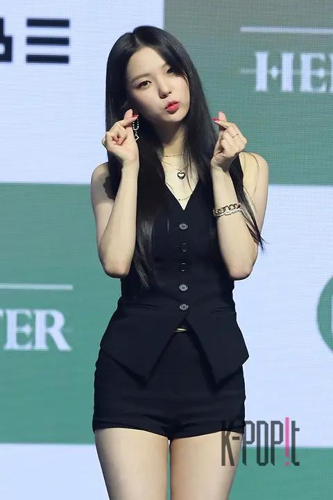 Yujin (CLC) — CLC Showcase