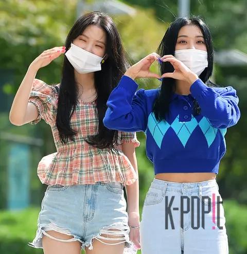 CLC — Two O'Clock Escape Cult Two Show Arrival