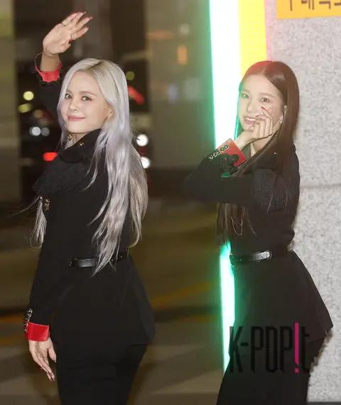 CLC, Son, Choi Yu-jin — Show Champion Arrival