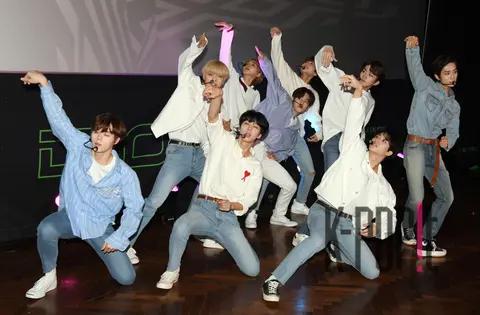 GHOST9 — Showcase