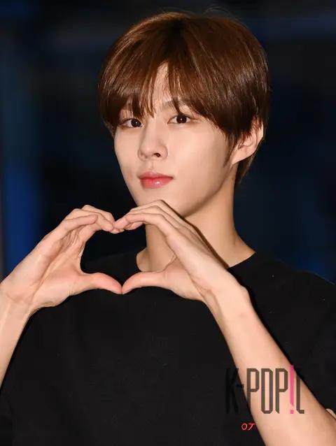 Kim Woo-seok — TikTok Stage Arrival — 2020-09-25