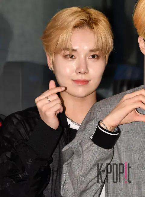 TOO, Jae-yoon — TikTok Stage Arrival