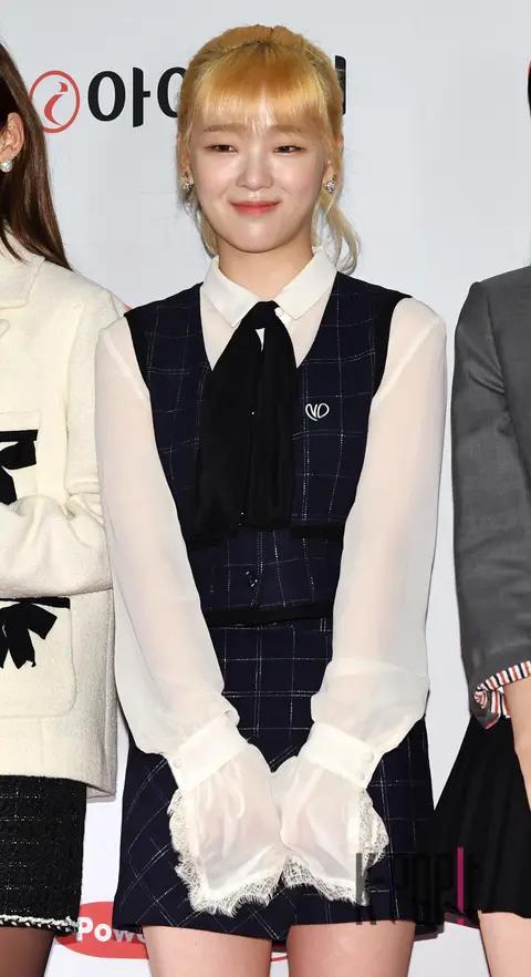 OH MY GIRL, Seung-hui — Brand Awards Ceremony