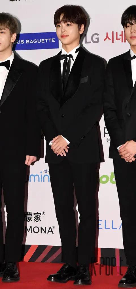 CRAVITY, Hyung-joon — Brand Awards Ceremony