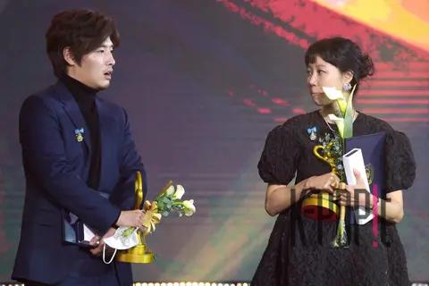 Kang Ha-neul, Gong Hyo-jin — 2020 Korea Popular Culture and Arts Awards