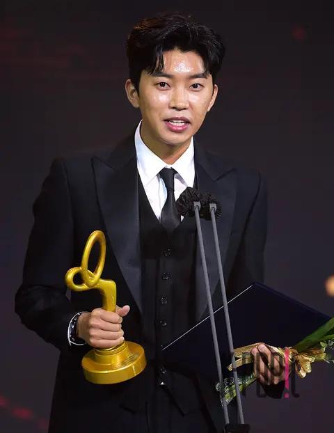 Lim Young-woong — 2020 Korea Popular Culture and Arts Awards