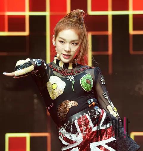 SECRET NUMBER, Su-dam — SECRET NUMBER Showcase
