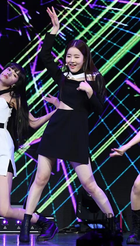 STAYC, Si-eun — STAYC Showcase