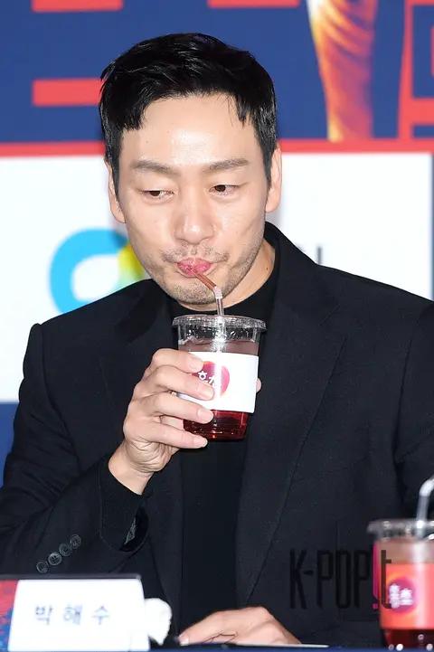 Park Hae-soo — Blue Dragon Film Awards Handprinting