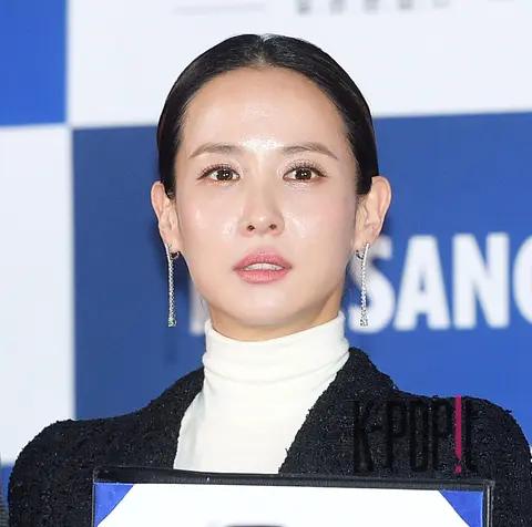 Jo Yeo-jung — Blue Dragon Film Awards Handprinting