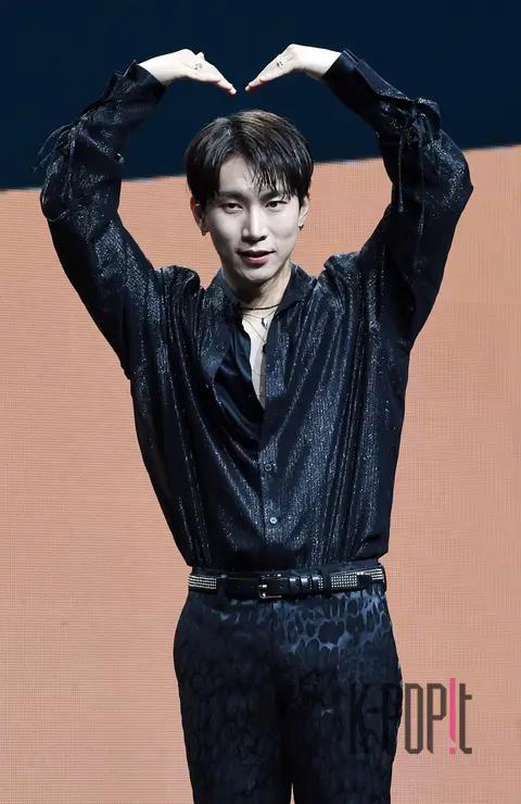Seo Eun-kwang (BTOB 4U) — Showcase