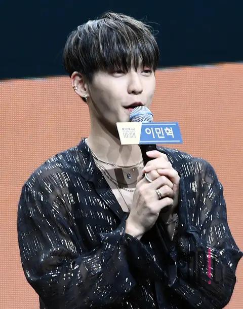 Lee Min-hyuk (BTOB 4U) — Showcase