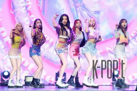 MOMOLAND — MOMOLAND Showcase