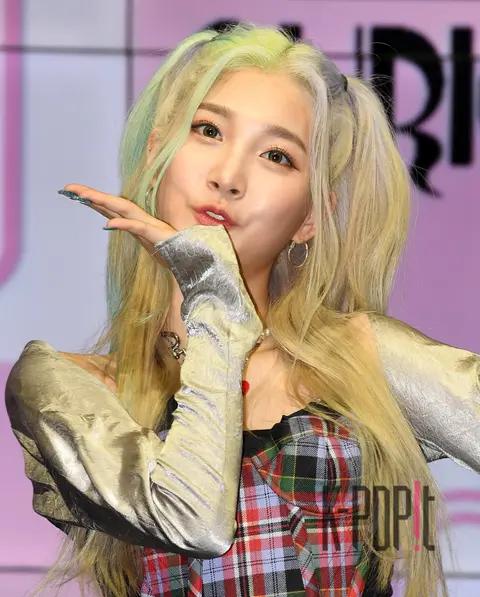 Uah Min-seo — Showcase