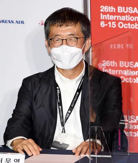 Heo Moon-young (Executive Director) — Busan International Film Festival Opening Film — 2021-10-06