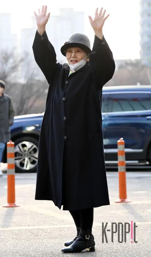 Kim Young-ok — Arrival