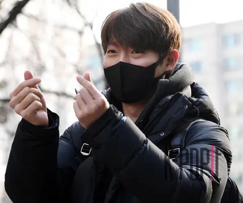 Son Tae-jin (Forte di Quattro) — Arrival