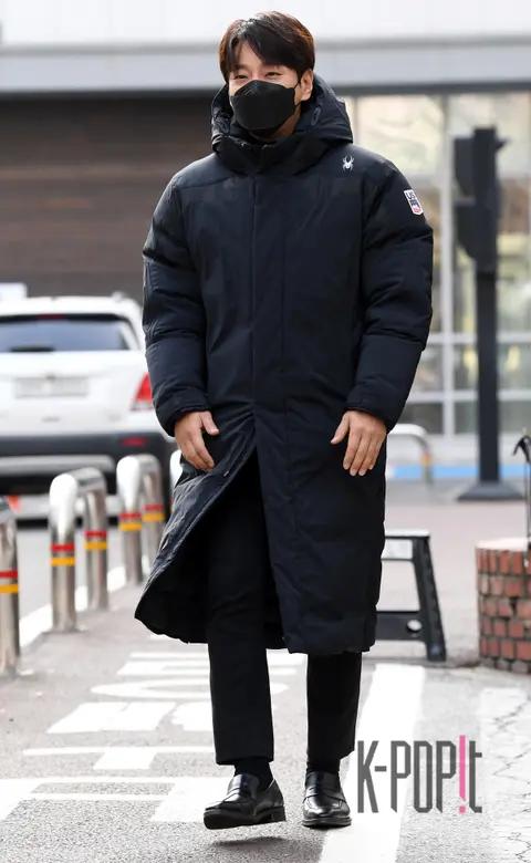 Hwang Chi-yeul — Arrival
