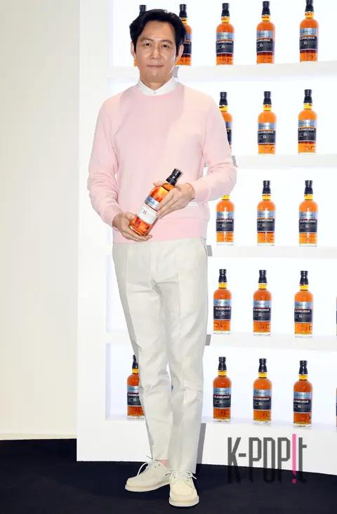 Lee Jung-jae — Launch