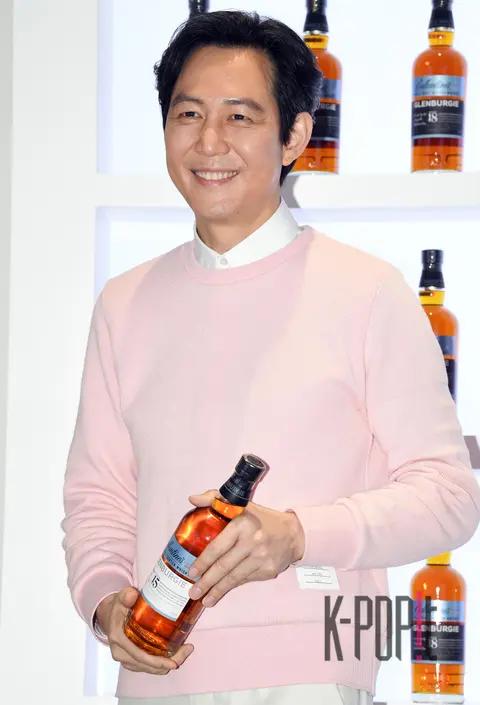 Lee Jung-jae — Launch