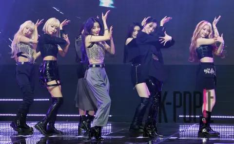PURPLE KISS — Showcase