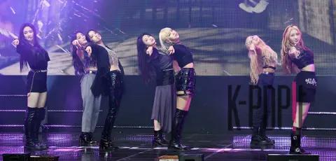 PURPLE KISS — Showcase