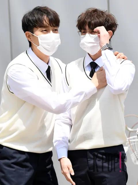 Yoon Du-jun (HIGHLIGHT), Yang Yo-seob — Arrival