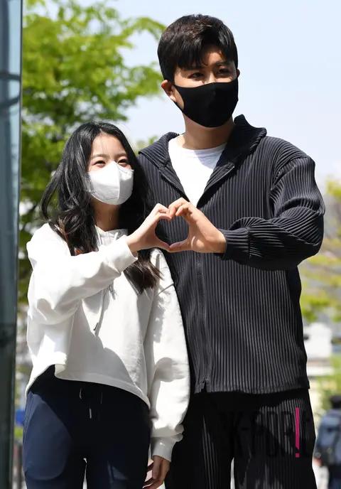 Oh Yu-jin, Jin Hae-sung — Arrival