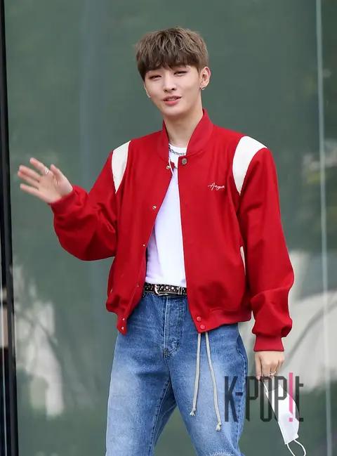 Yoon Ji-sung — Arrival
