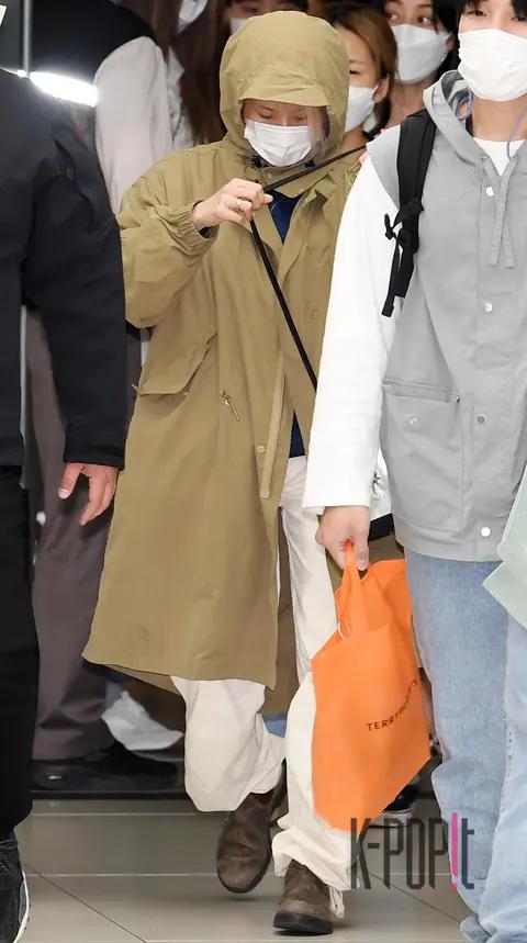 Jihyo (TWICE) — Airport