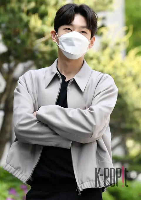 Kim Yong-bin — Arrival