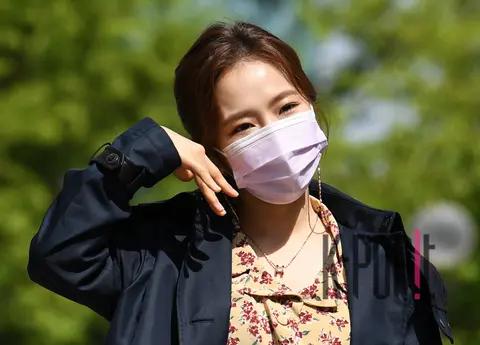 Hong Ja — Arrival