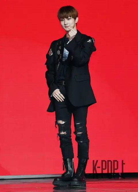 Jungwon (ENHYPEN) — Showcase