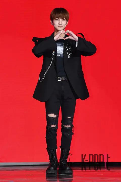 Jungwon (ENHYPEN) — Showcase