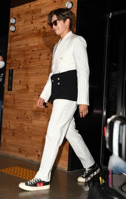 Park Eun-seok — Launch
