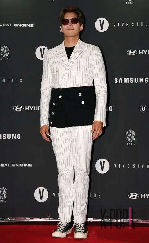 Park Eun-seok — Launch