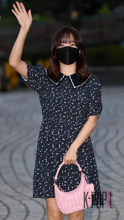Kim Se-jeong — Arrival