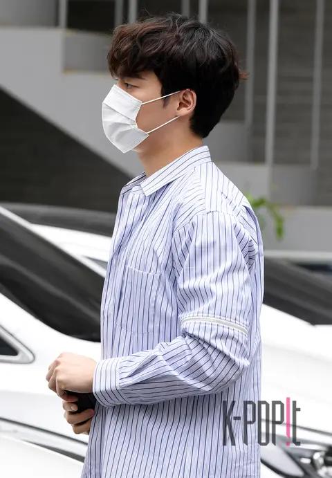 Lavidence Hwang Geon-ha — Departure