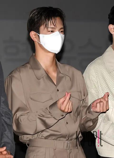 Seo In-guk — Pipeline Stage Greeting