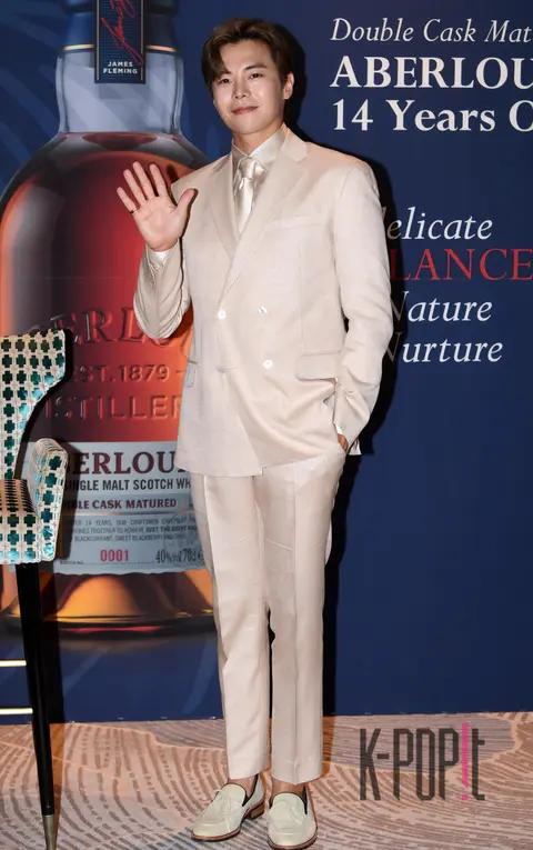 Park Eun-seok — Launch