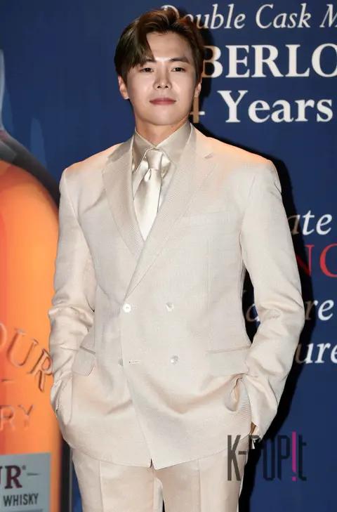 Park Eun-seok — Launch