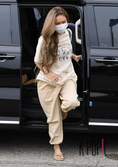 Hwasa (MAMAMOO) — Arrival