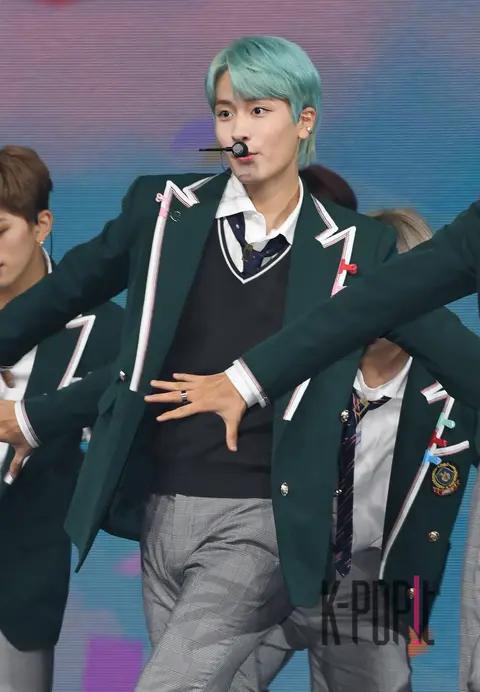 Lee Woo-jin (GHOST9) — Showcase
