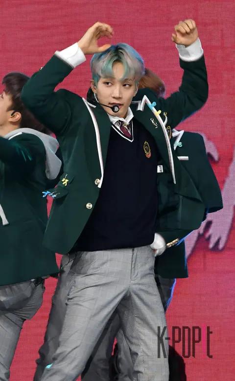 Hwang Dong-jun (Ghost9) — Showcase
