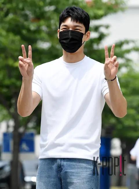 Wi Ha-joon — Arrival