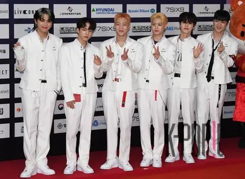 On and Off — Dream Concert