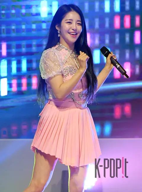 Yujeong (Brave Girls) — Daiwa Fashion Show